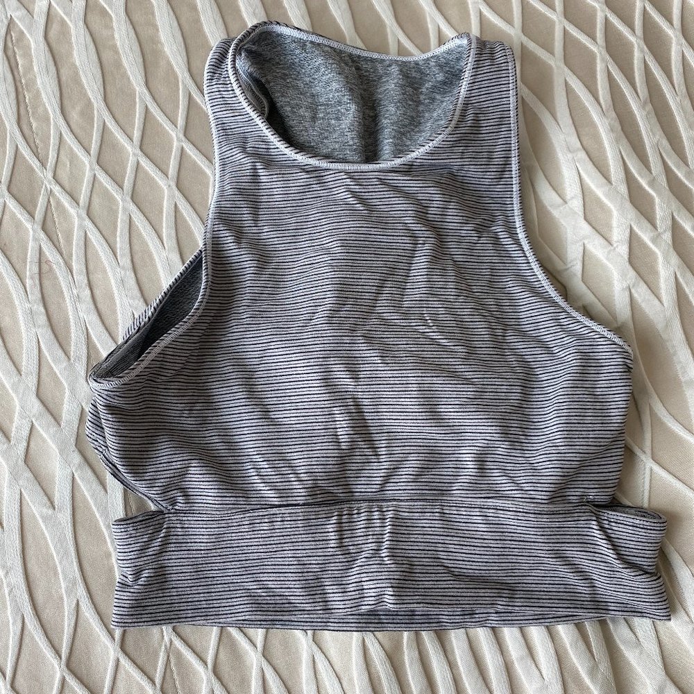 Outdoor Voices slashback crop bra S